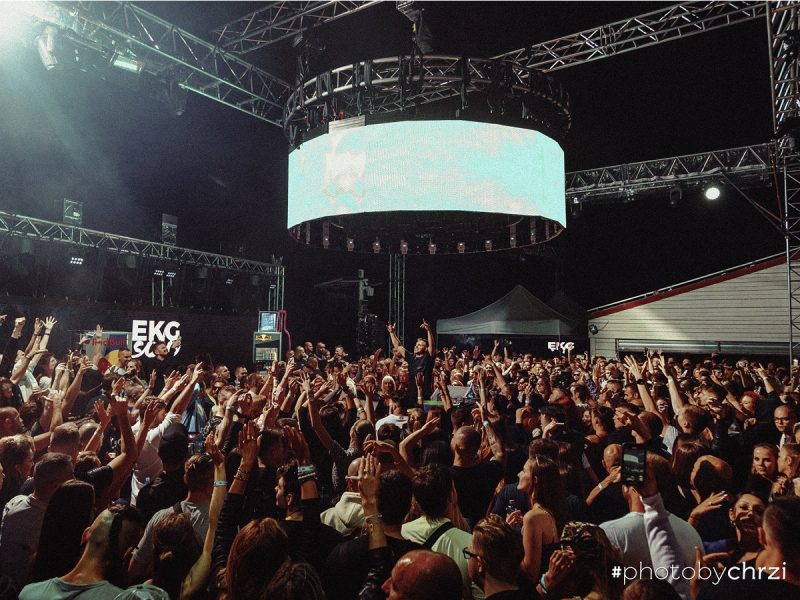 hurricane-dj-ekg-wakelake-illumination-led-stage-constructions-dance-party