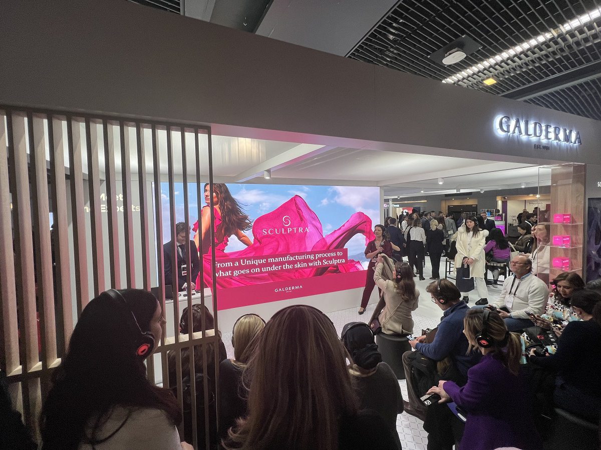 Galderma Paris_Ausstellung_LED_LCD_screen_sound_silent disco_Hurricane