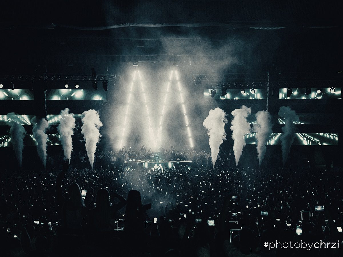 Hurricane_Boris Brejcha_Incheba_2022_technische Unterstützung_Bühne_Leinwände_meyer sound_Scheinwerfer_Effekte