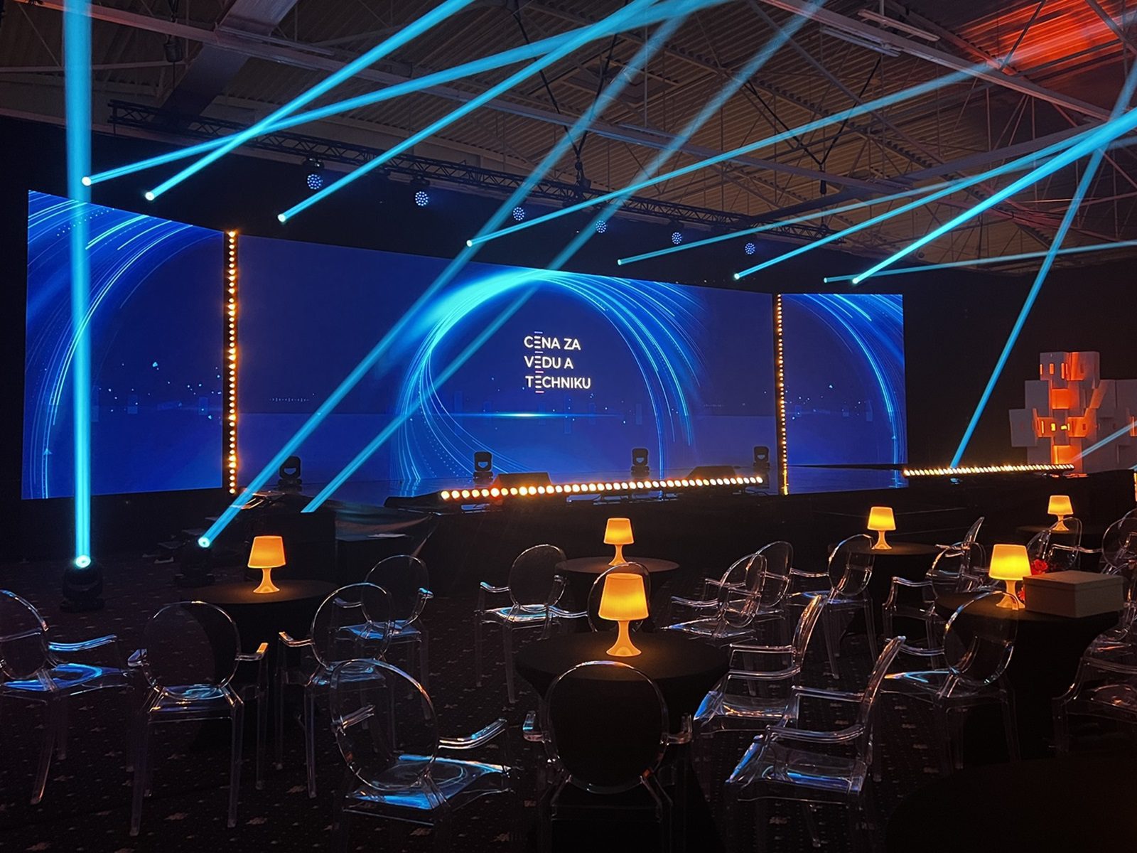 Orkan_Wissenschafts- und Technologiepreis_Beleuchtung_LED_Bildschirme_Incheba_Technische Sicherheit_