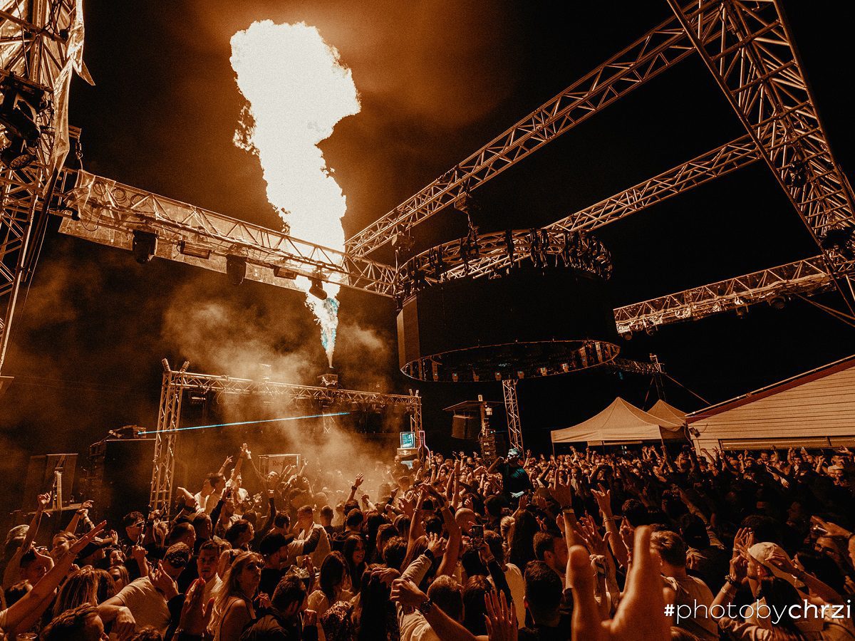 Hurricane_DJ EKG_Wakelake_Anregung_Beleuchtung_LED_Bühnenaufbauten_Laser_Pyrotechnik