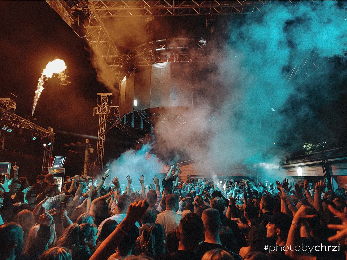 Hurricane_DJ EKG_Wakelake_Tanzparty_Dekoration_Beleuchtung_LED