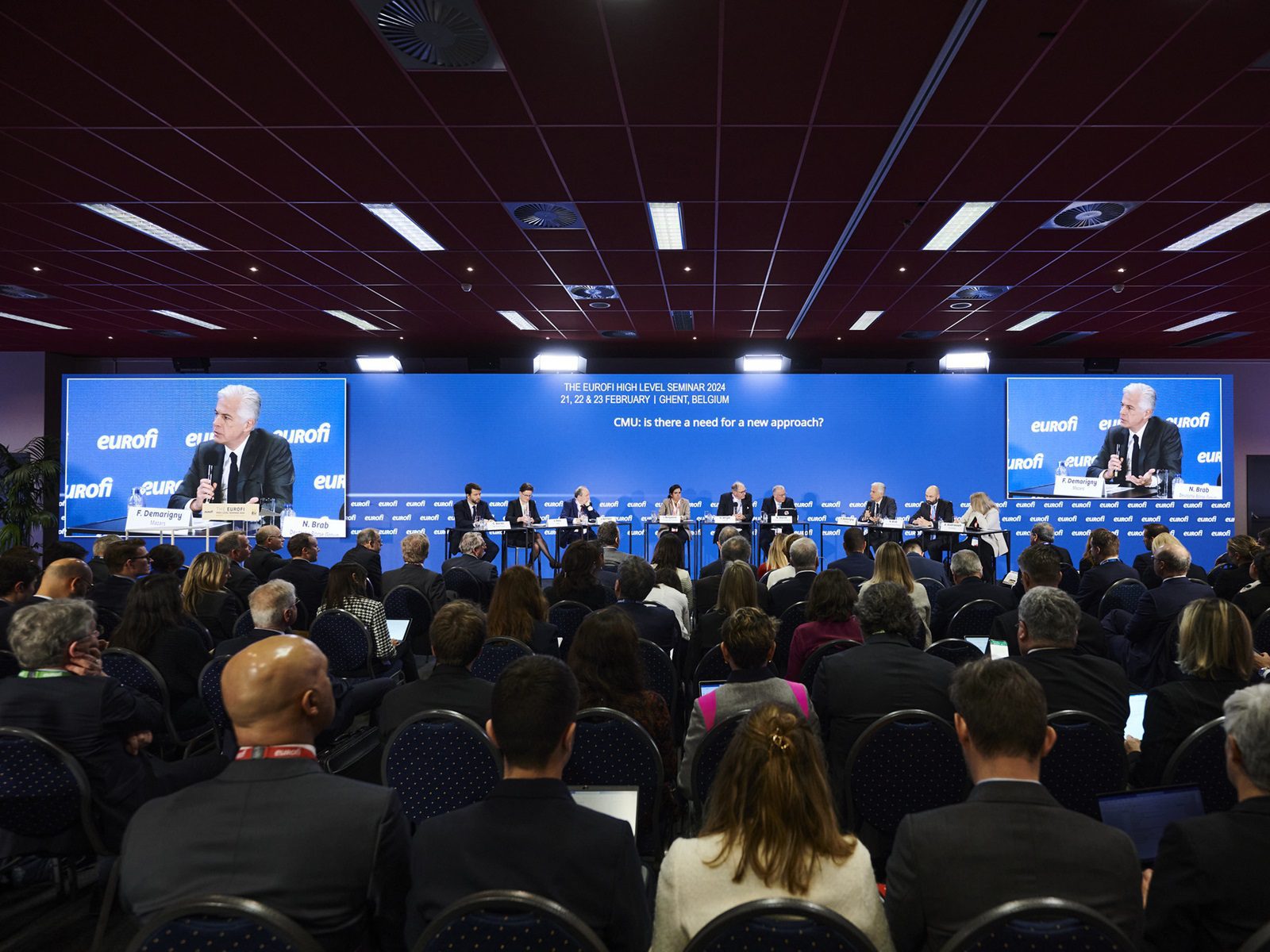 Hurricane_Eurofi_Finanzforum_Gent_Belgien_Technische Unterstützung_LED-Großbildschirm_Schall_Licht_Diskussion