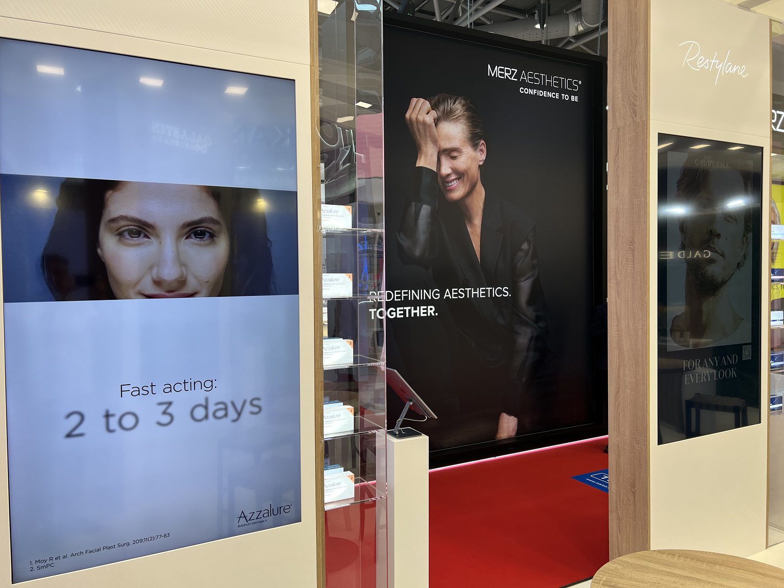 Hurricane_Galderma_Monaco_LCD screens_exhibition