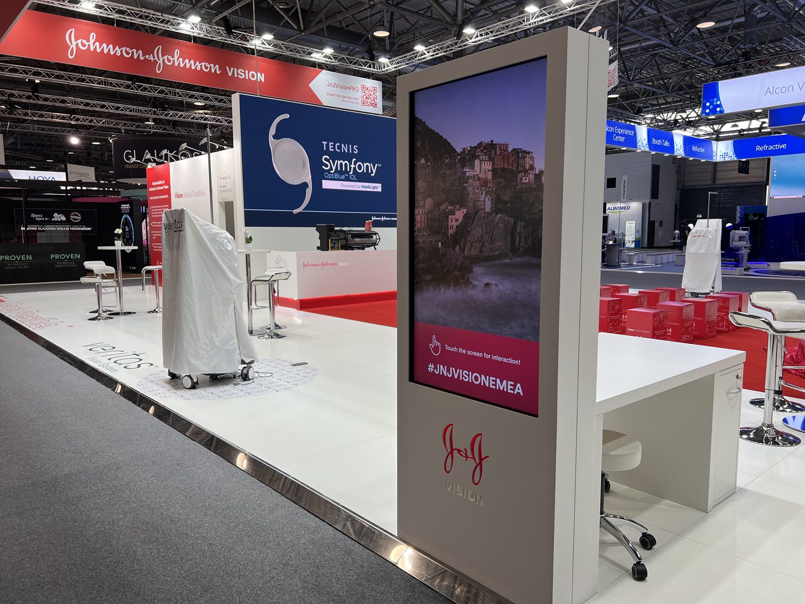 Hurricane_Johnson & Johnson_J&J_Vienna_exhibition_LCD display