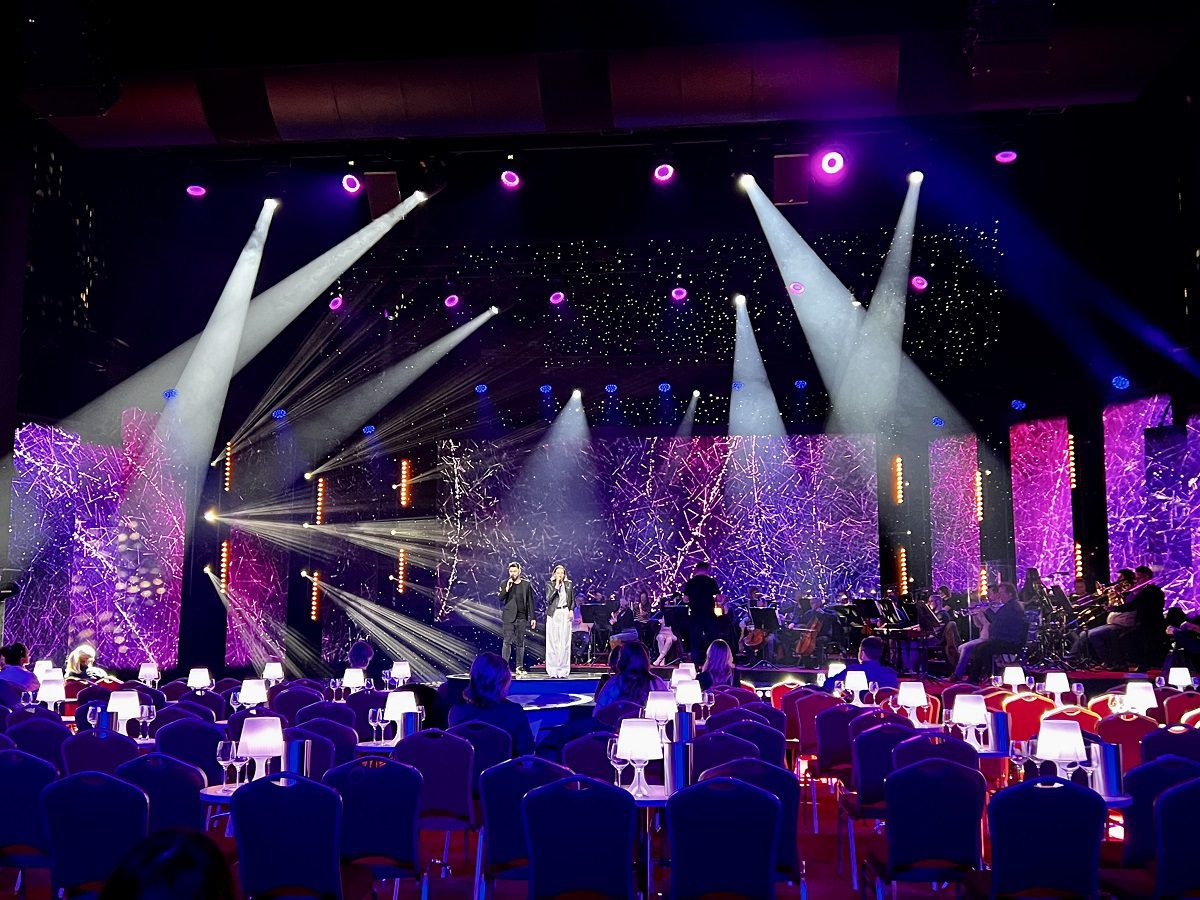 Hurricane_Kristalove kridlo_Emma Drobna_Adam Durica_generalka_skusky_osvetlenie_light show_Robe_ozvucenie_Meyer Sound