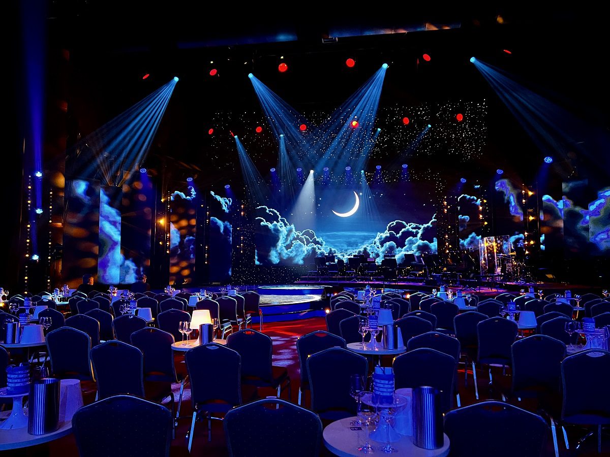 Hurricane_Kristall Flügel_Podium_Bühne_SND_Beleuchtung_Robe_Licht zeigen_Beleuchtung_Fußboden_LED Bildschirm