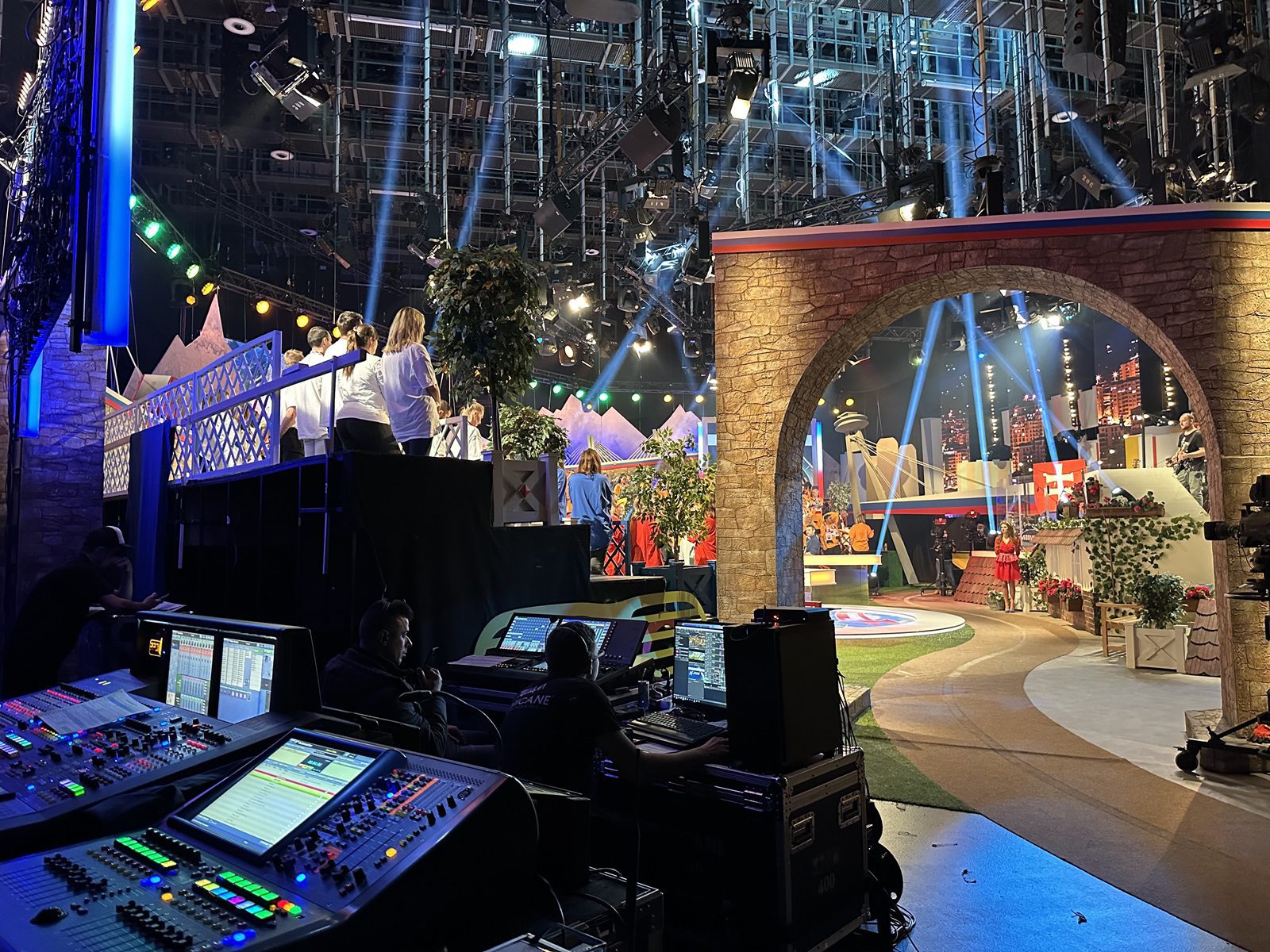 Hurricane_Ich liebe die Slowakei_RTVS_Satelliten_LED-Bildschirme_Erhellung_Beleuchtung_Technische Unterstützung