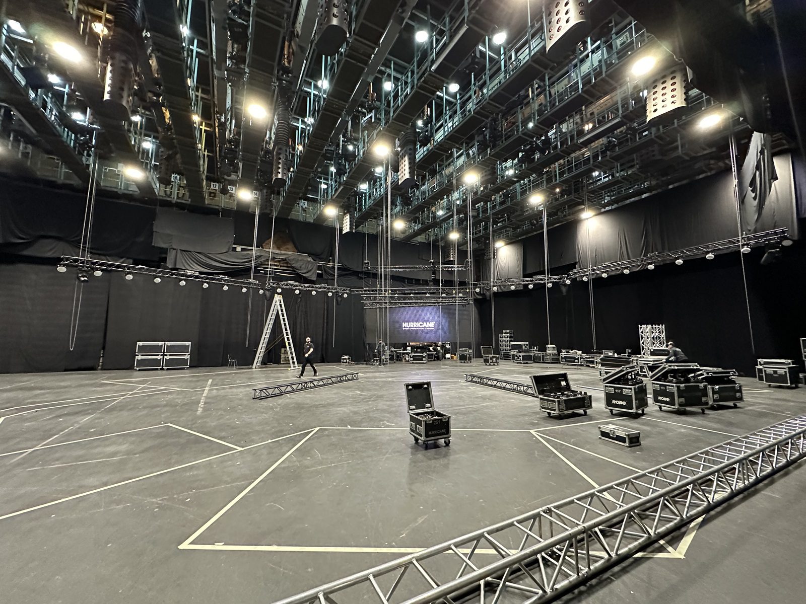 Hurricane_Ich liebe die Slowakei_RTVS_Satelliten_Installation_Technische Unterstützung_LED-Bildschirm