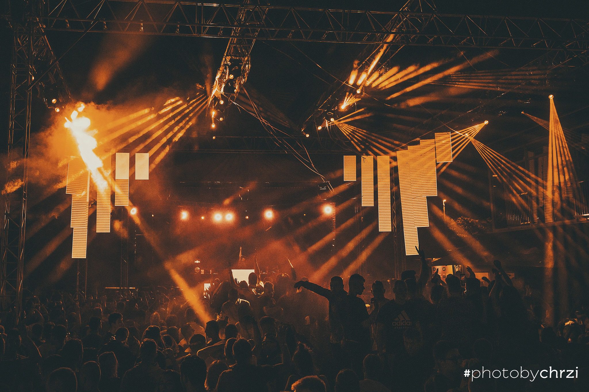 Hurricane_Motel Kamenec_LED-Beleuchtung_Beleuchtung_Spezialeffekte