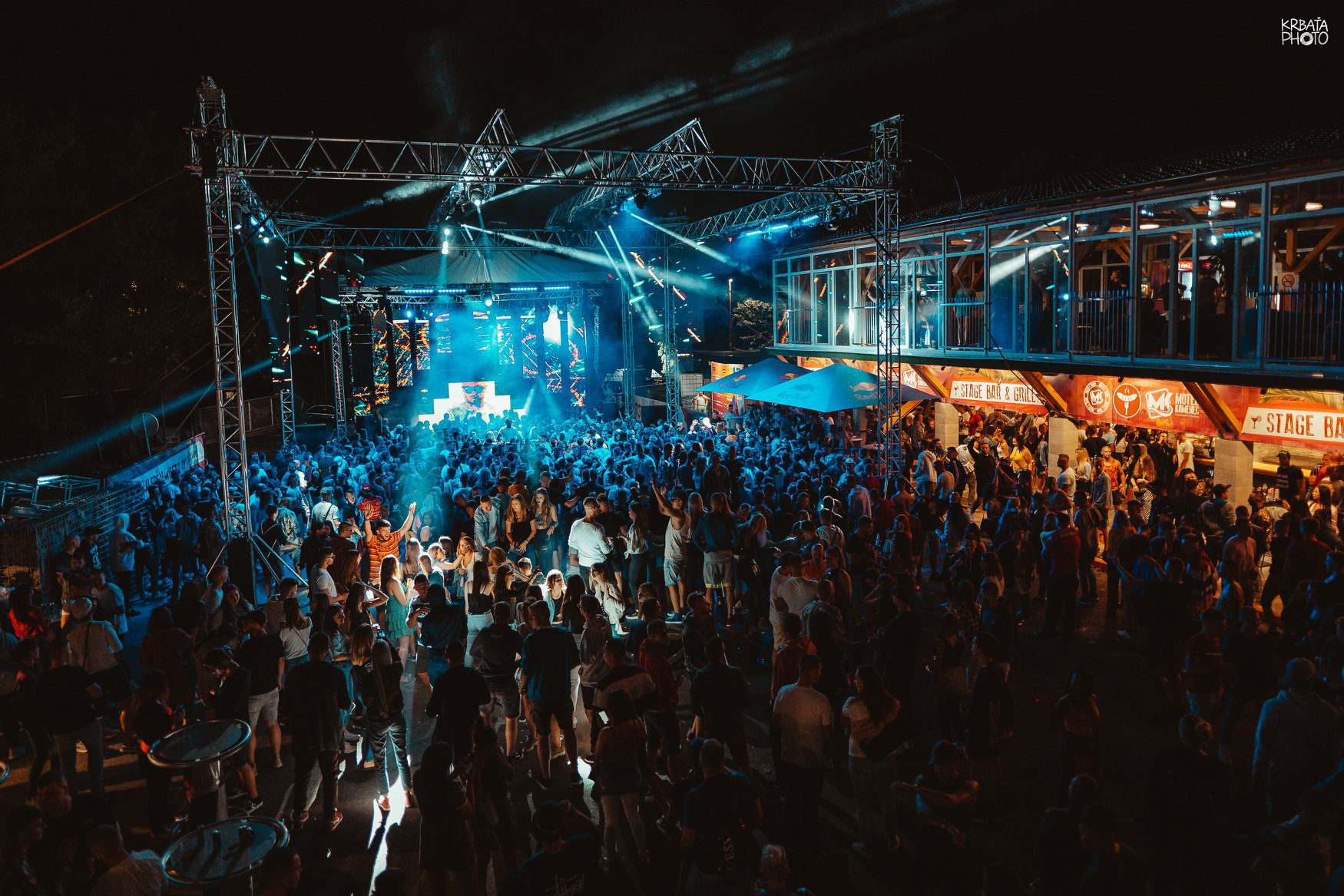 Hurricane_Motel Kamenec_LED-Beleuchtung_Beleuchtung_Spezialeffekte_party