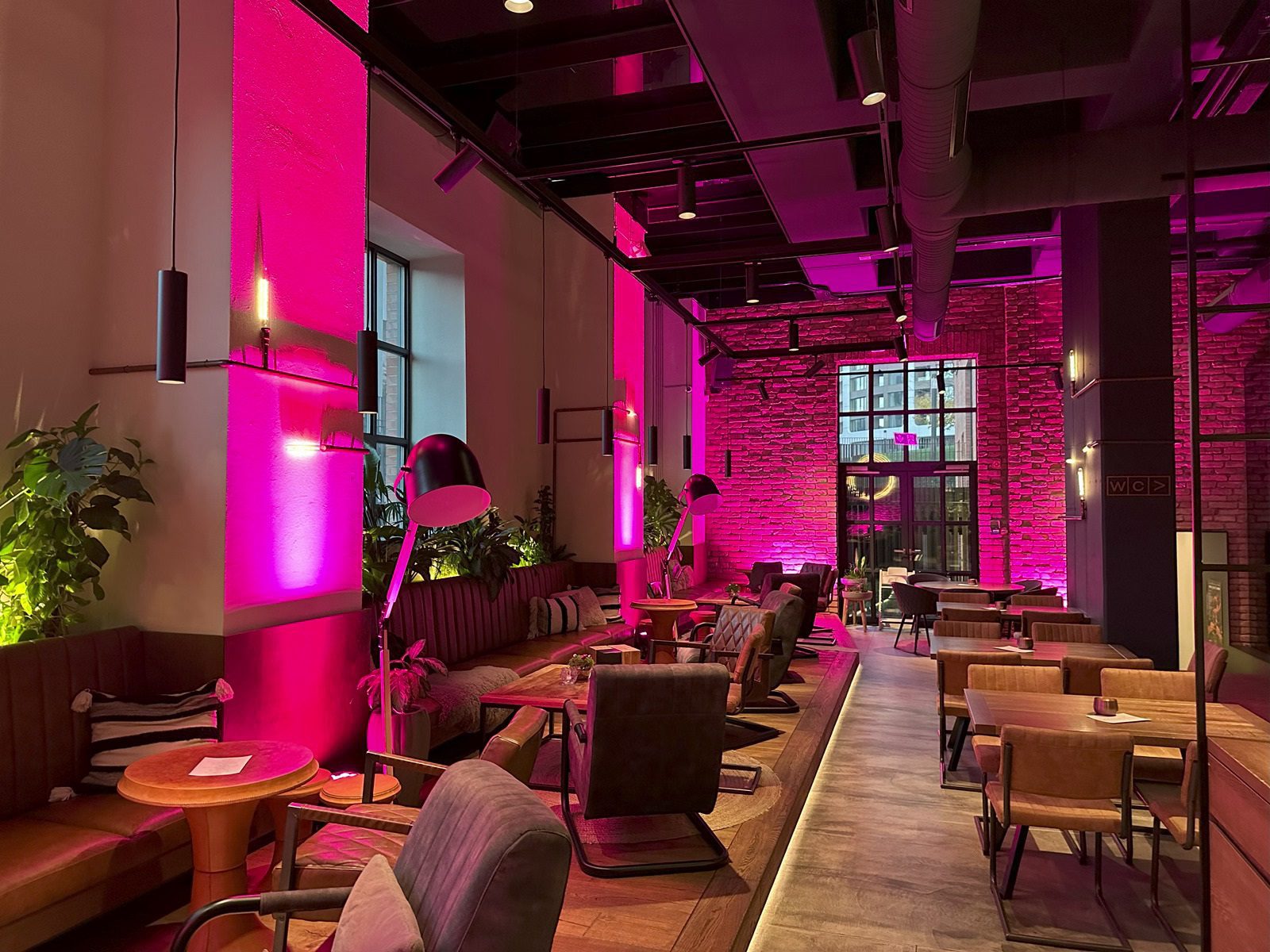 Hurricane_Telekom party_Jurkovicova teplaren_osvetlenie priestoru