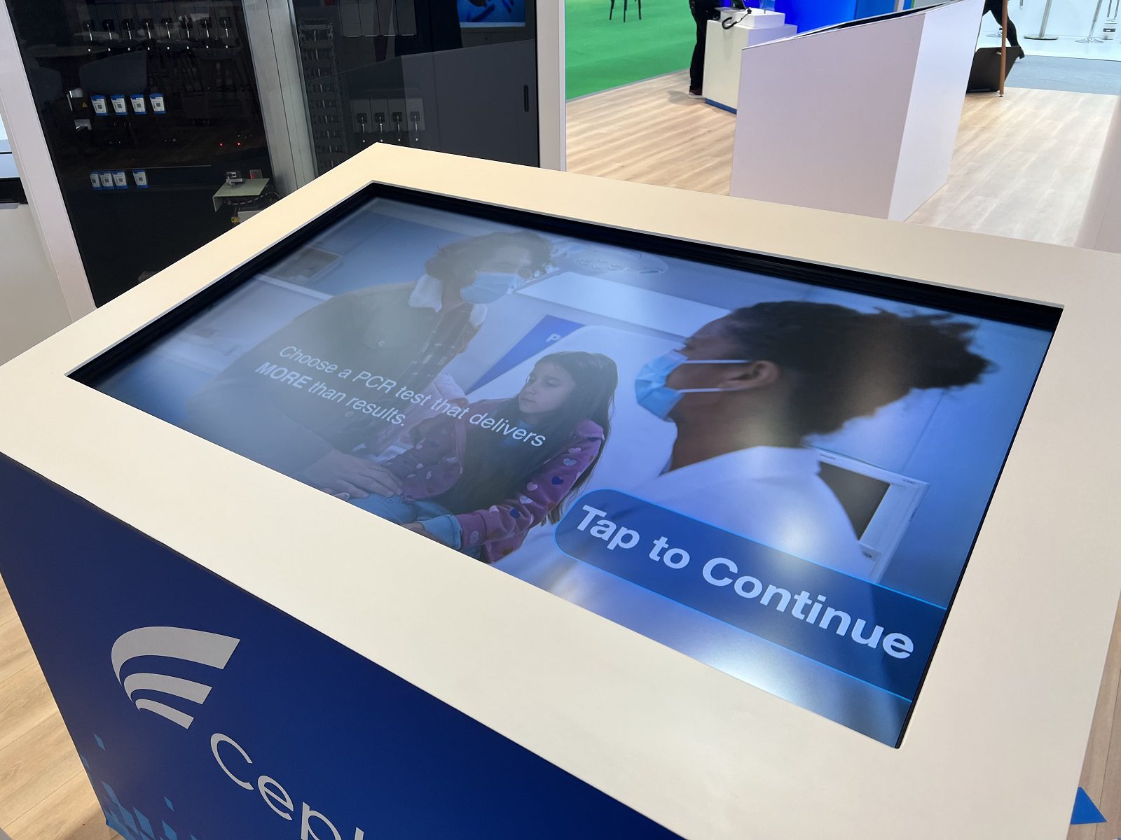 Hurricane_exhibition_Copenhagen_touch_LCD