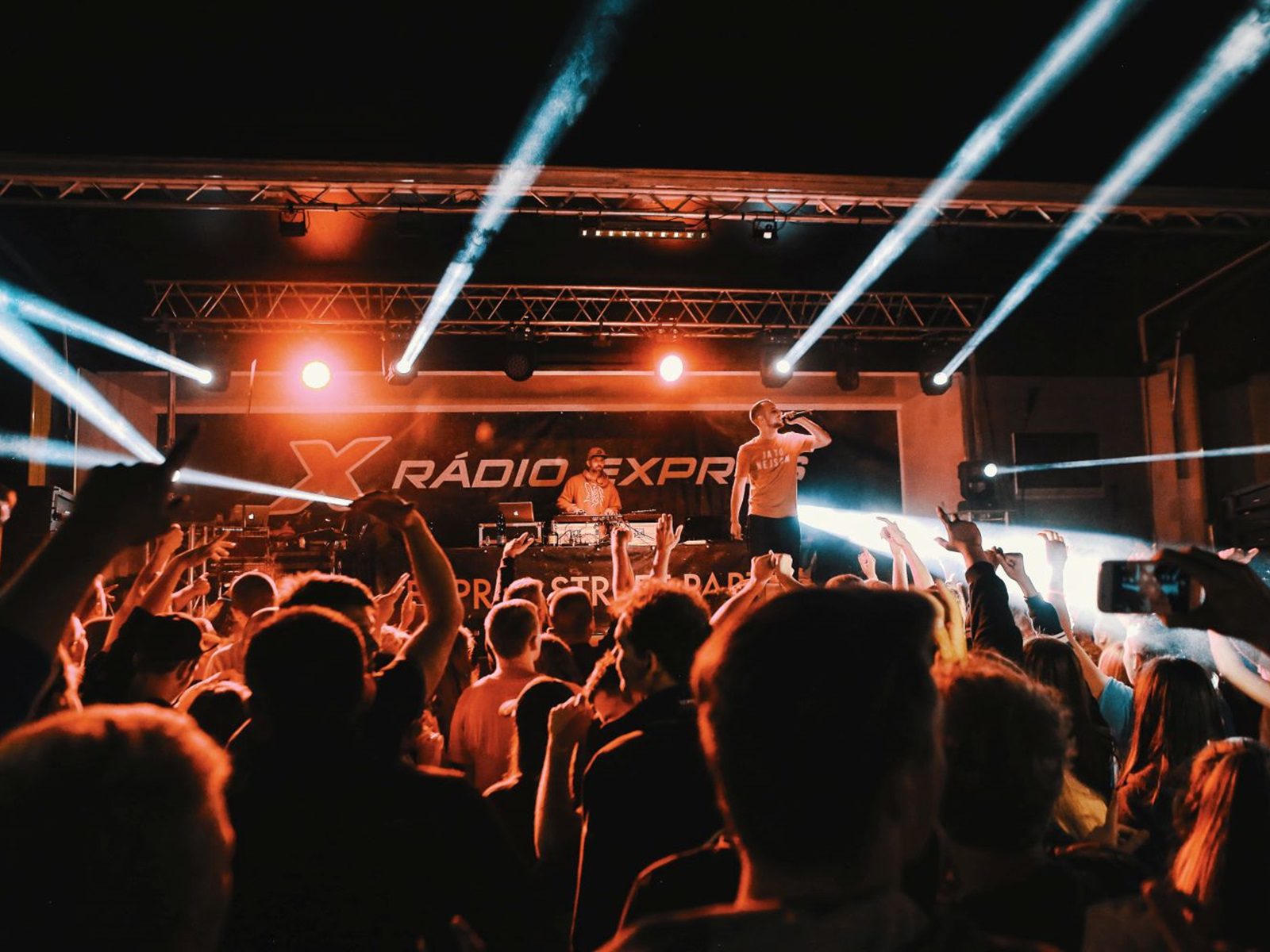 hurricane_express straßenfest_kamion_strapo