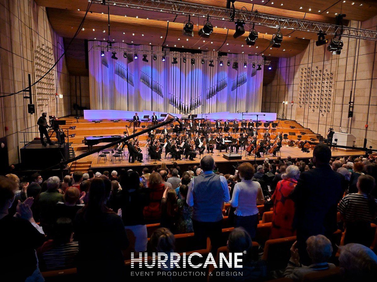 Saalbeleuchtung_Slowakischer Rundfunk_Symphonieorchester_Hurricane_wirksame Beleuchtung_Robe_Cameo