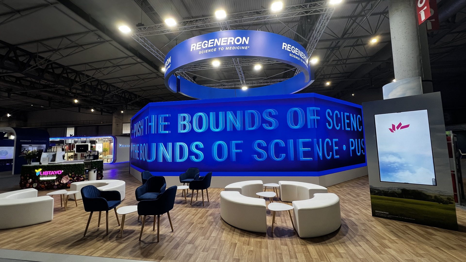 Výstavný stánok Regeneron na konferencii v Barcelone