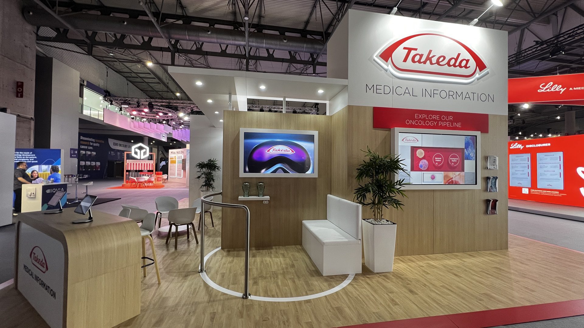 Messestand des Pharmaunternehmens auf der Messe