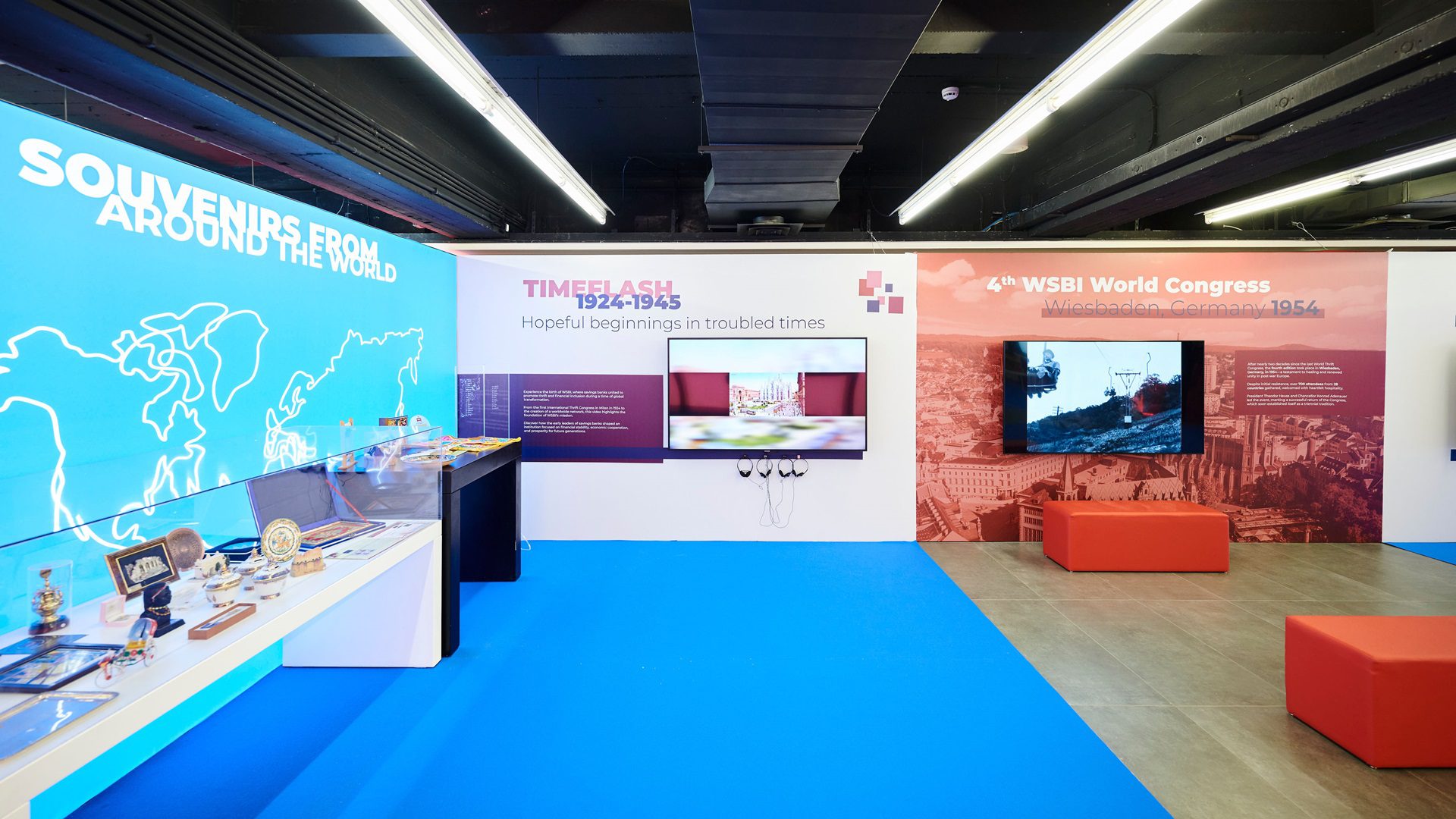 Ausstellung von Souvenirs aus aller Welt Ausstellung