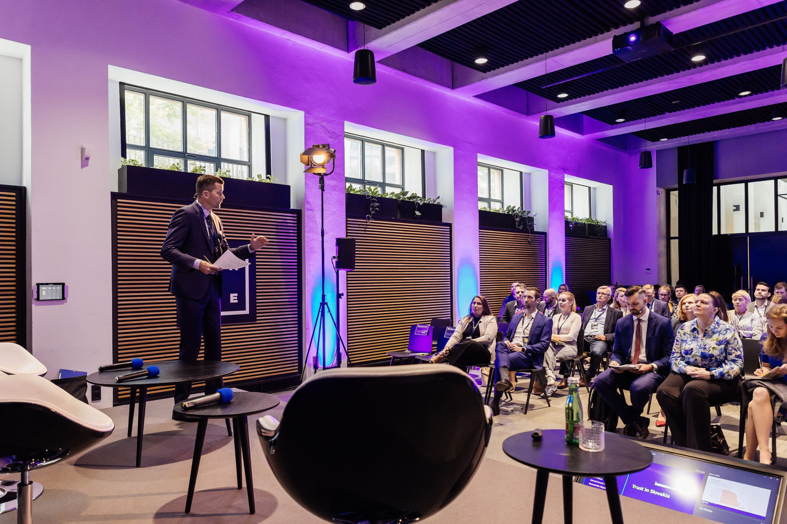 Amcham, Wettbewerbsfähige Slowakei, Basis, Jurkovičová, arri, zx1, flatpro 01 (2)