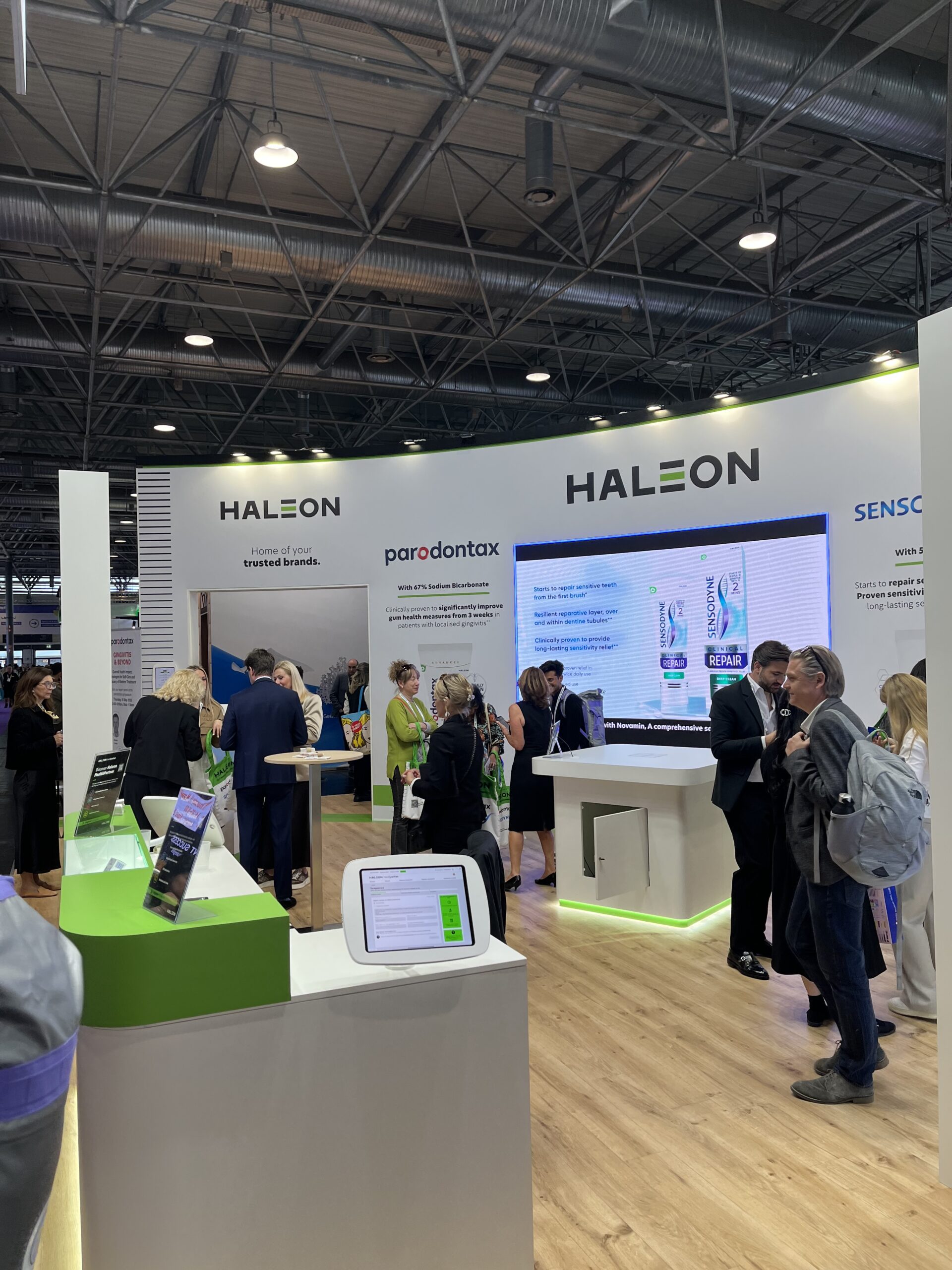 Haleon - Europerio Wien ipad, gloshine (18)