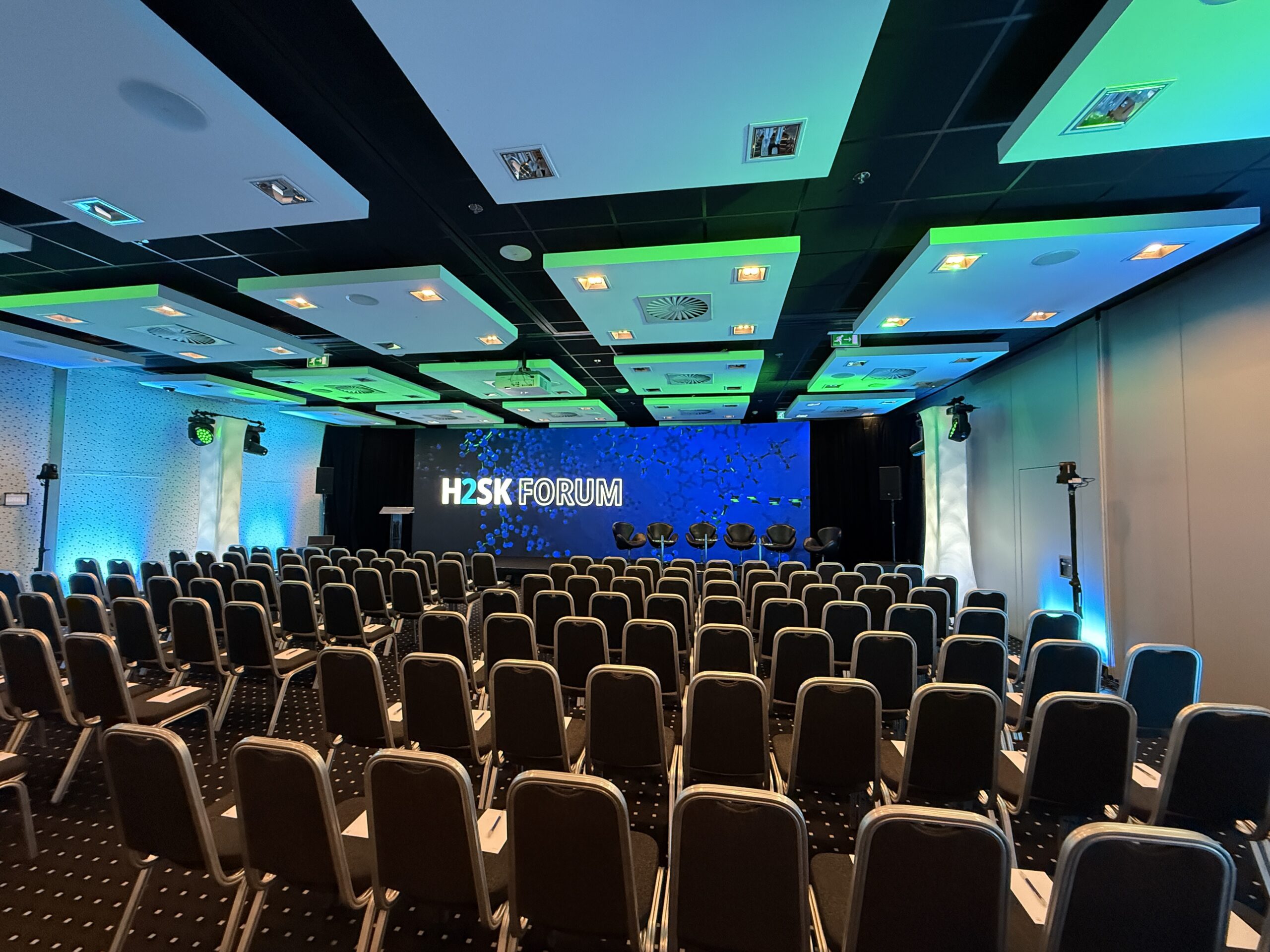 08 Nationaler Wasserstoffverband der Slowakei - Hotel Gate One, gloshine, odekor, dl4s, spider, x20, pipe