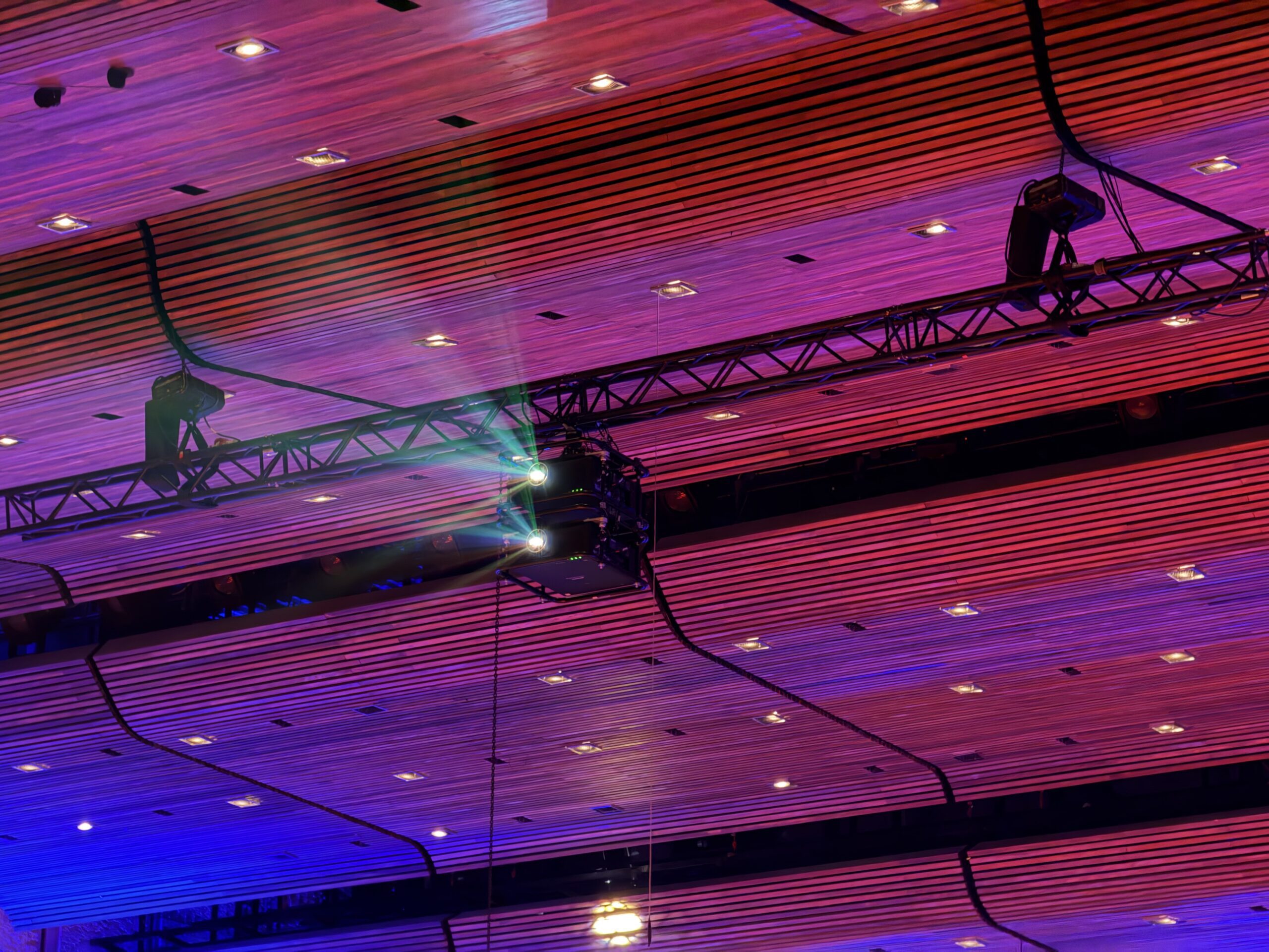 Roma Spirit - Slowakischer Rundfunk und Fernsehen, Projektion, Kartierung (4)