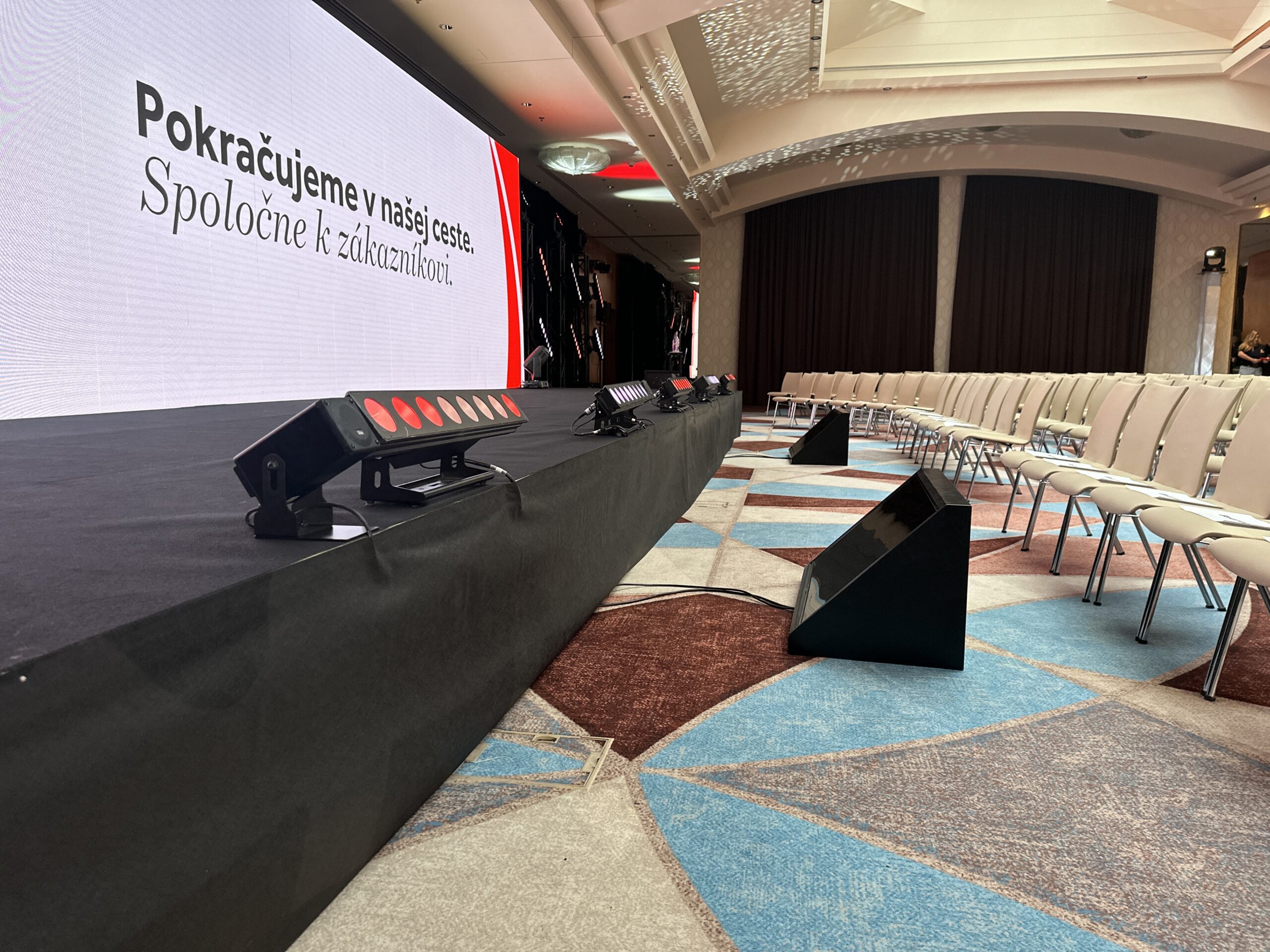 03 Coca Cola - Hilton, gloshine, pixbar, mm, nahladak