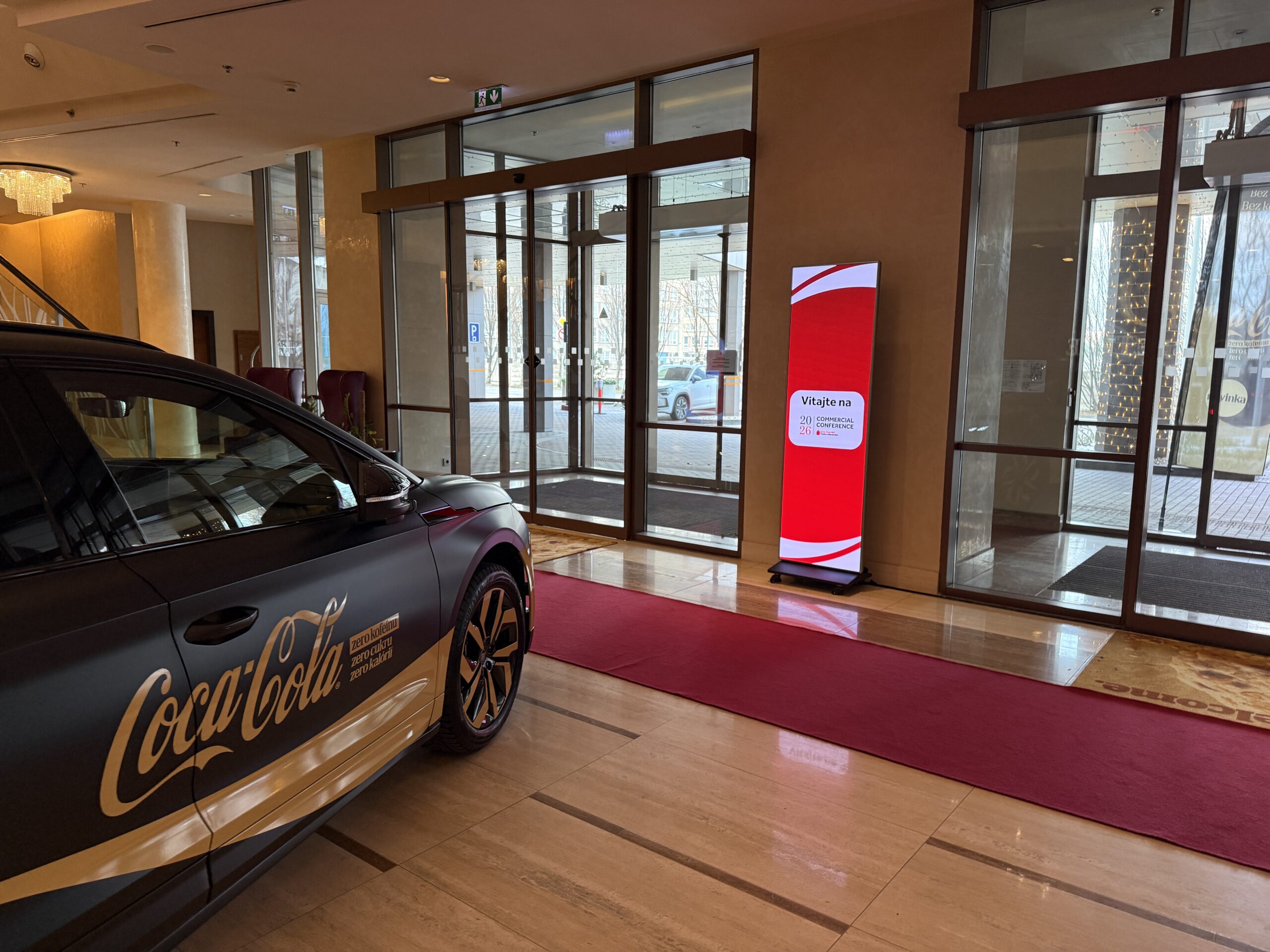 07 Coca Cola - Hilton, Poster