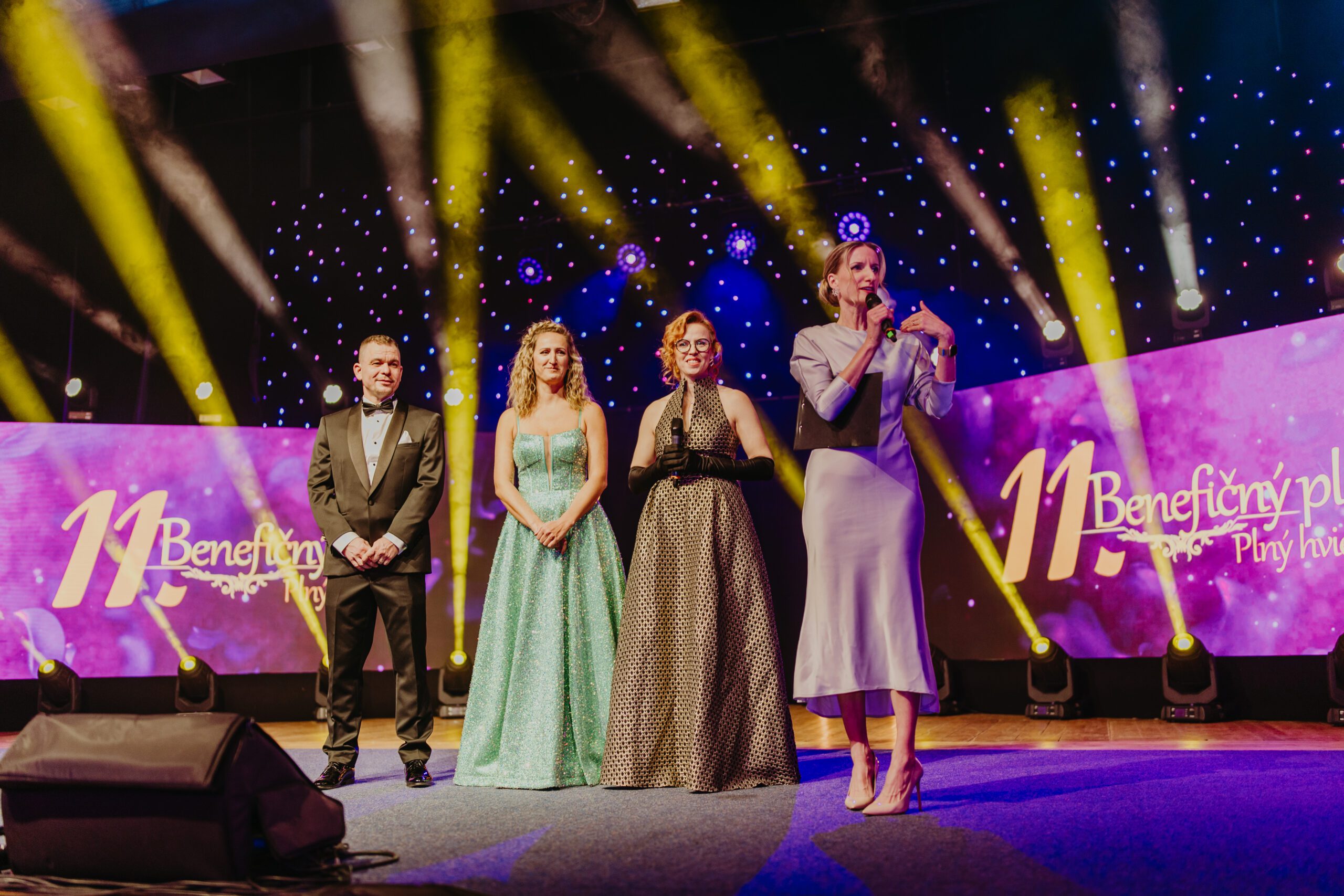 02 Der Ball des kleinen Helfers