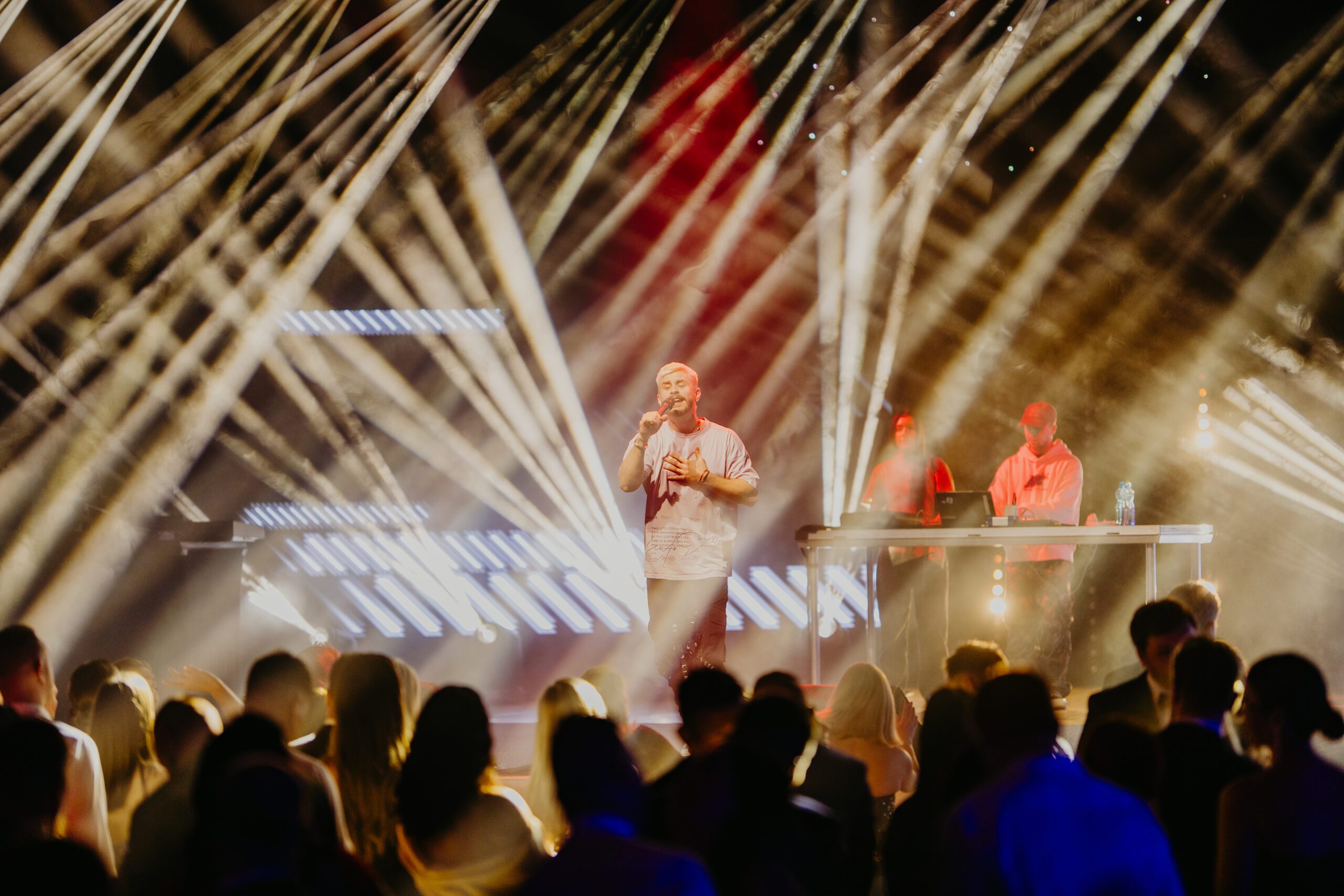 05 Ball Die kleine Helferin, Spitze