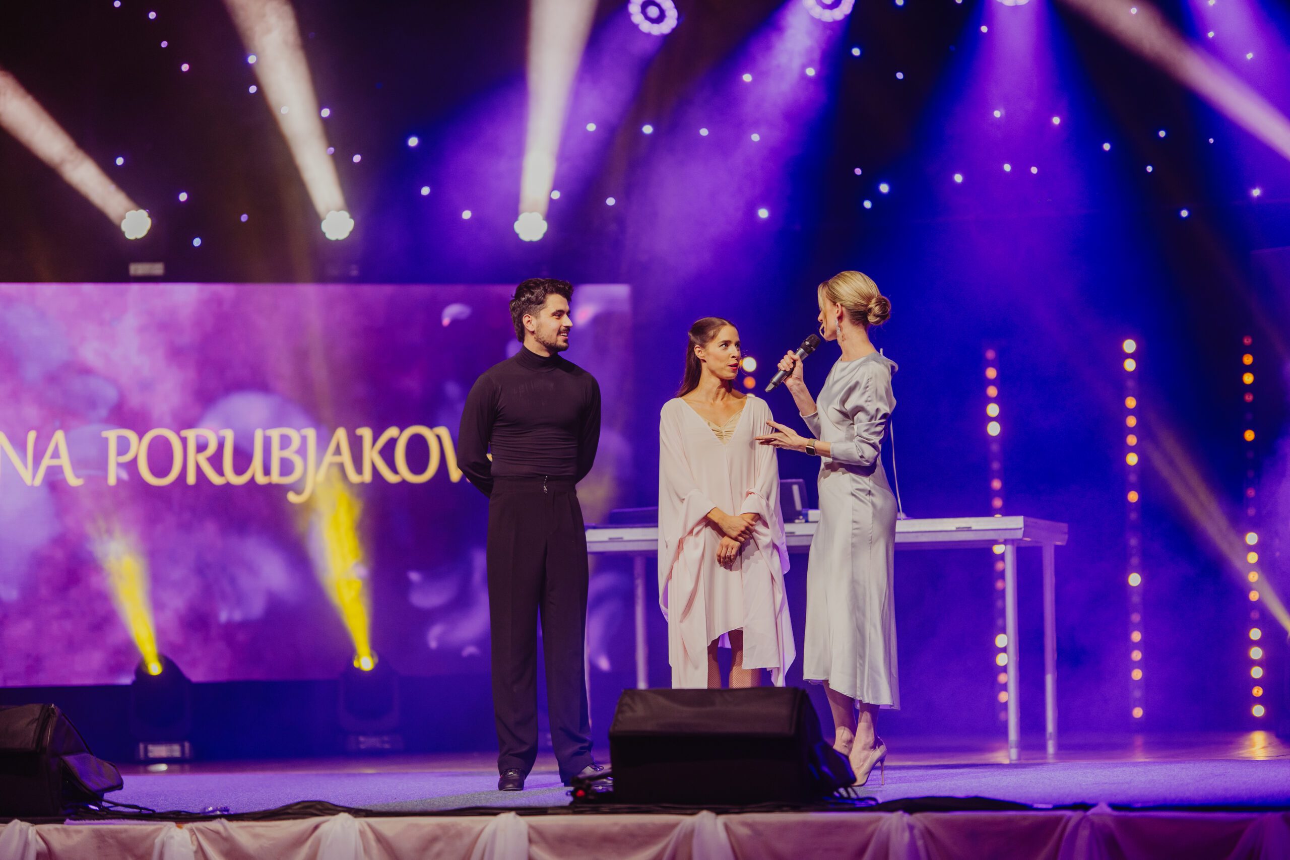 07 Der Ball des kleinen Helfers