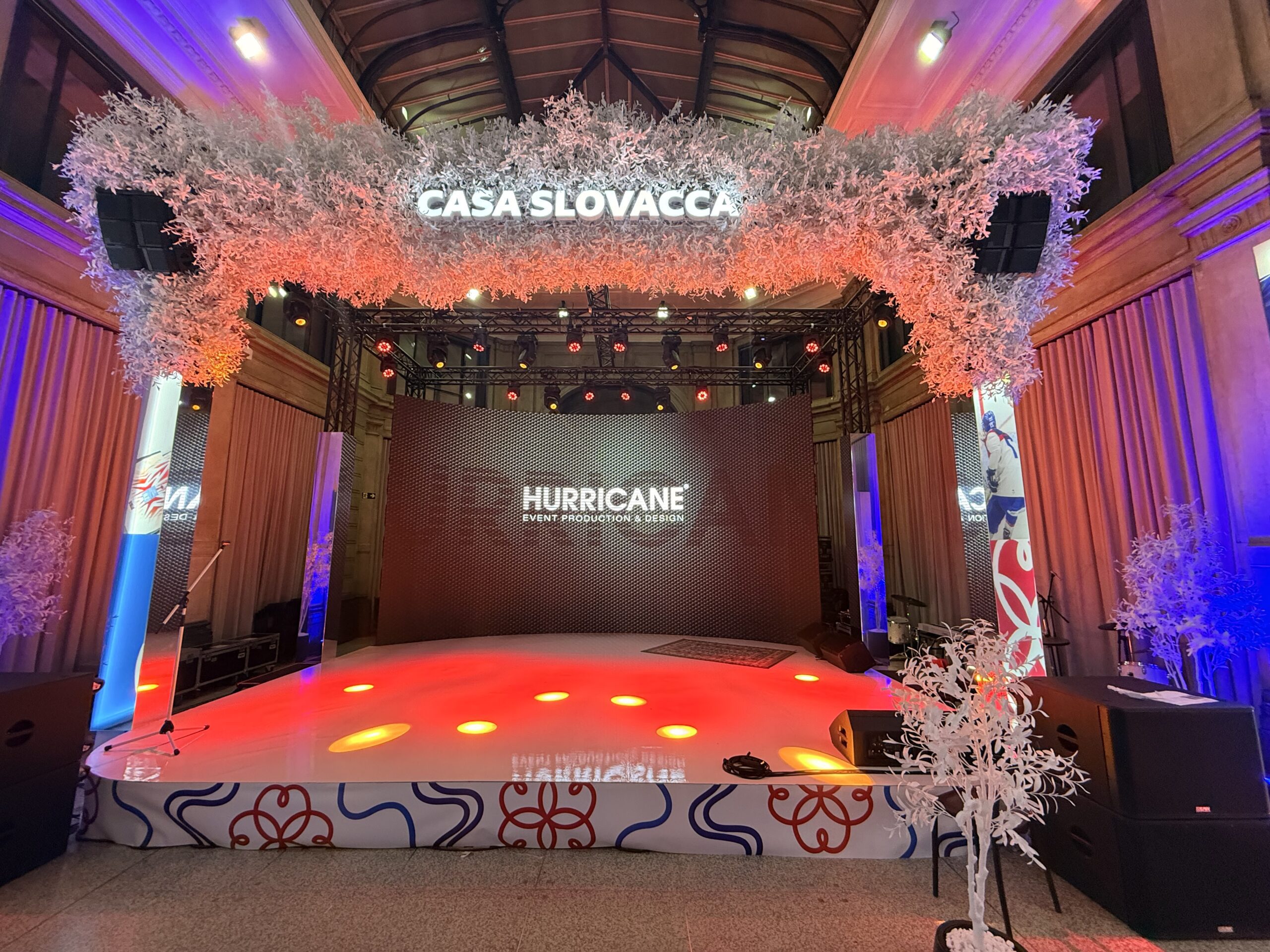 Casa Slovacca ZOH Milano - Glashine Bühne