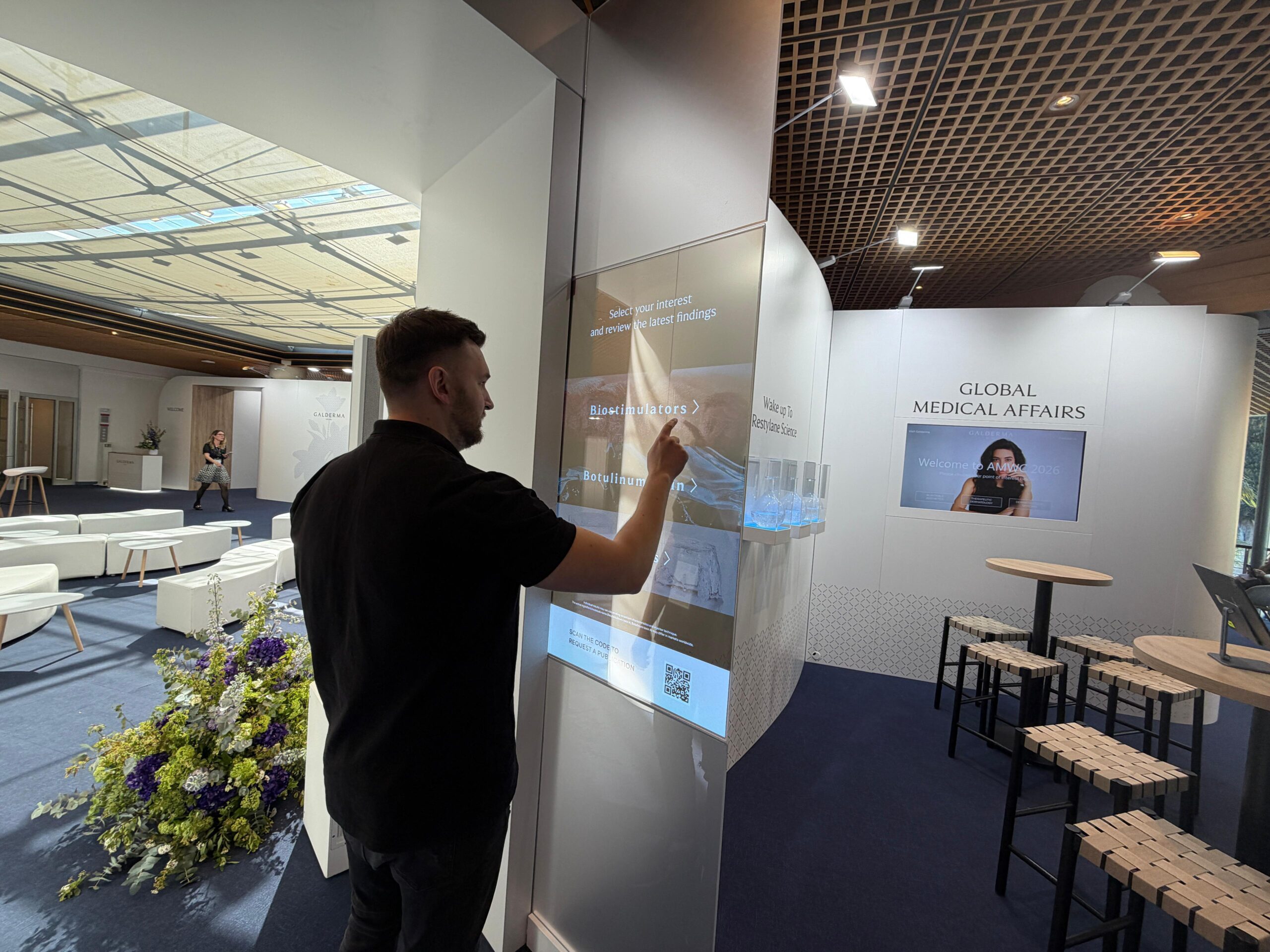 AMWC Monaco - Galderma Lounge oled (2)