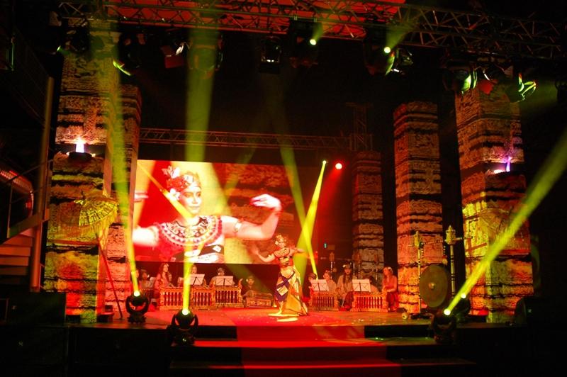 01-led-stena-na-eventy