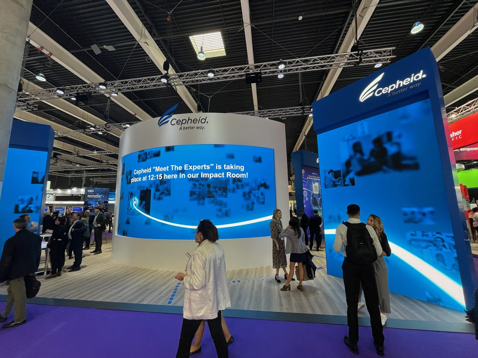 Hurricane_Cepheid_ECCMID Barcelona_exhibition_curved_LED_screens_visitors