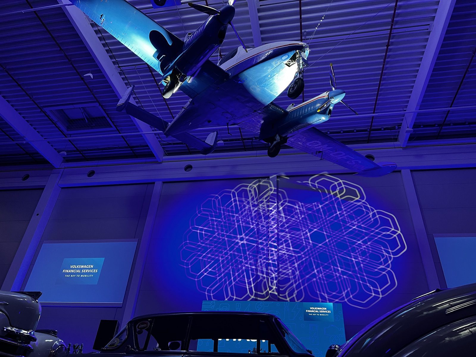 Hurricane_Oldtimer Gallery_P3 Logistic Parks_Volkswagen_event_gobo_lighting