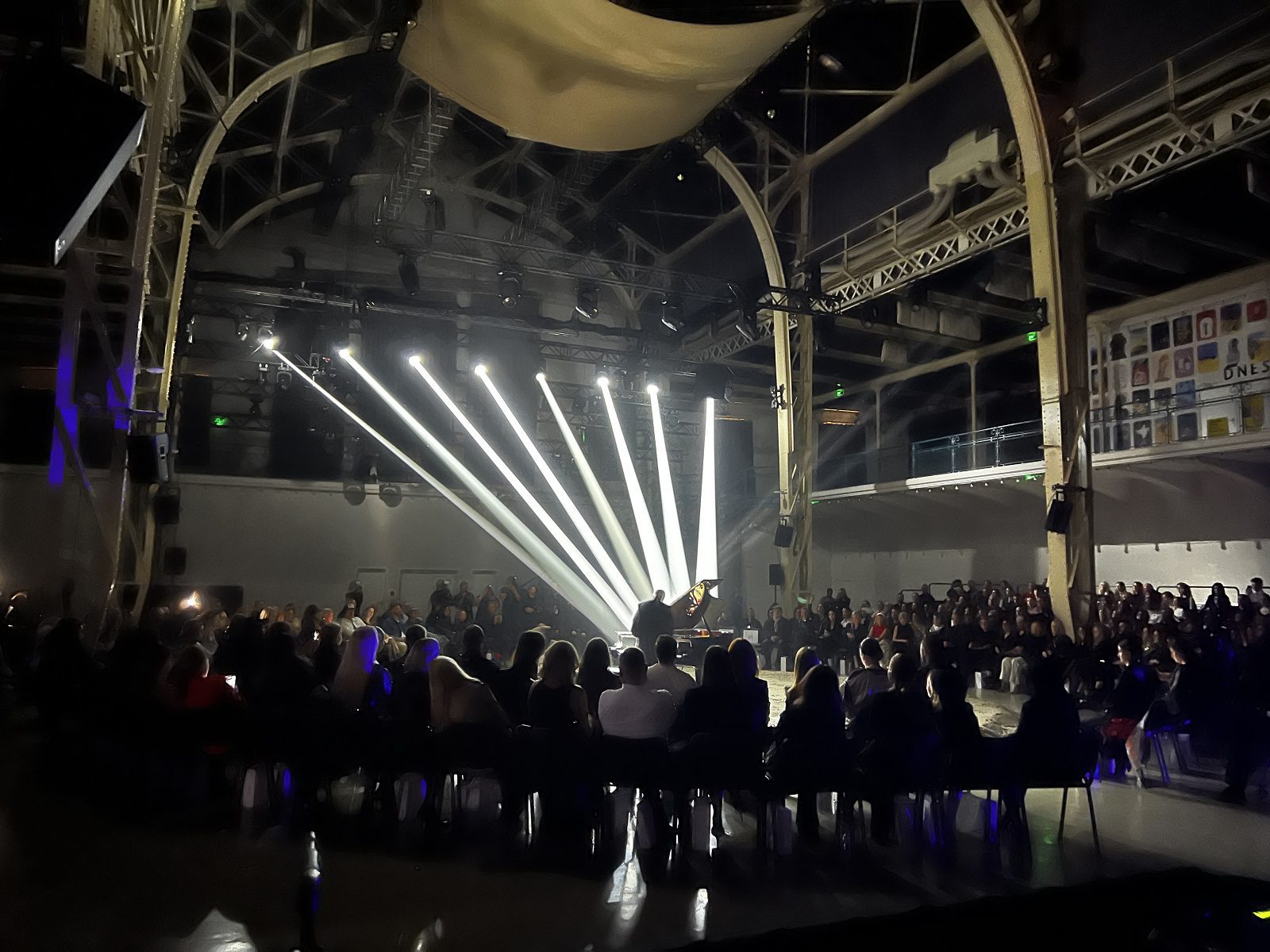 Hurricane_fashion show_Stara trznica_Marcel Holubec_Pianissimo_technical security