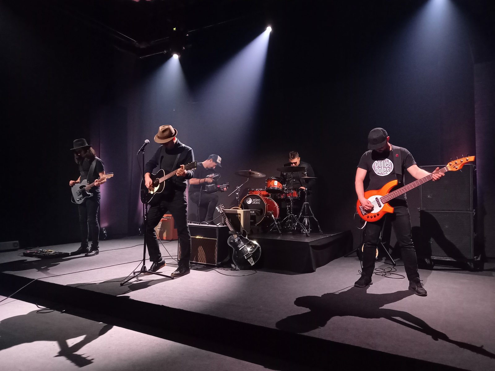 LED Studio, Robe Pointe, Black Magic Design URSA_Hurricane