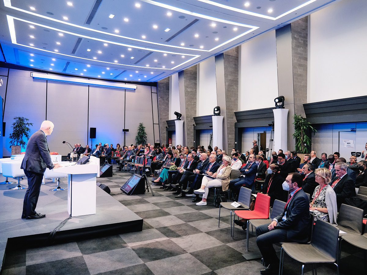 WSBI_Hurricane_Paris_hybrid_conference_LED screen_technical support_streaming_online