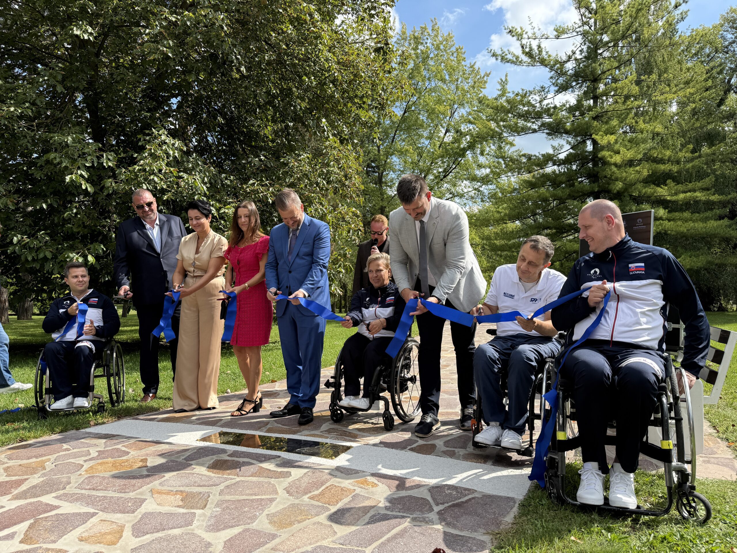 SPV - Otvorenie Nezlomného chodníka slávy - Kúpele Piešťany (27)