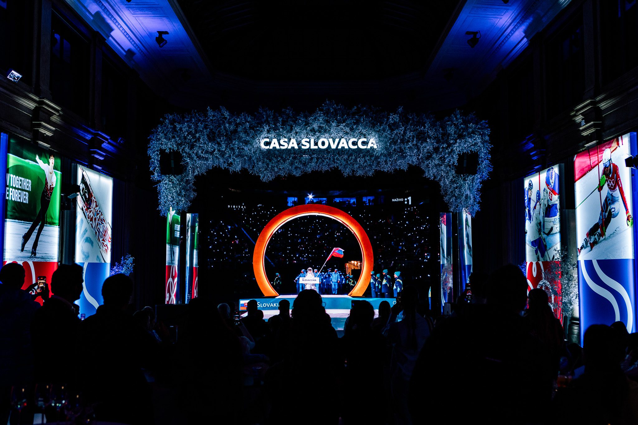 Casa Slovacca ZOH Milano - TITUL gloshine scéna6