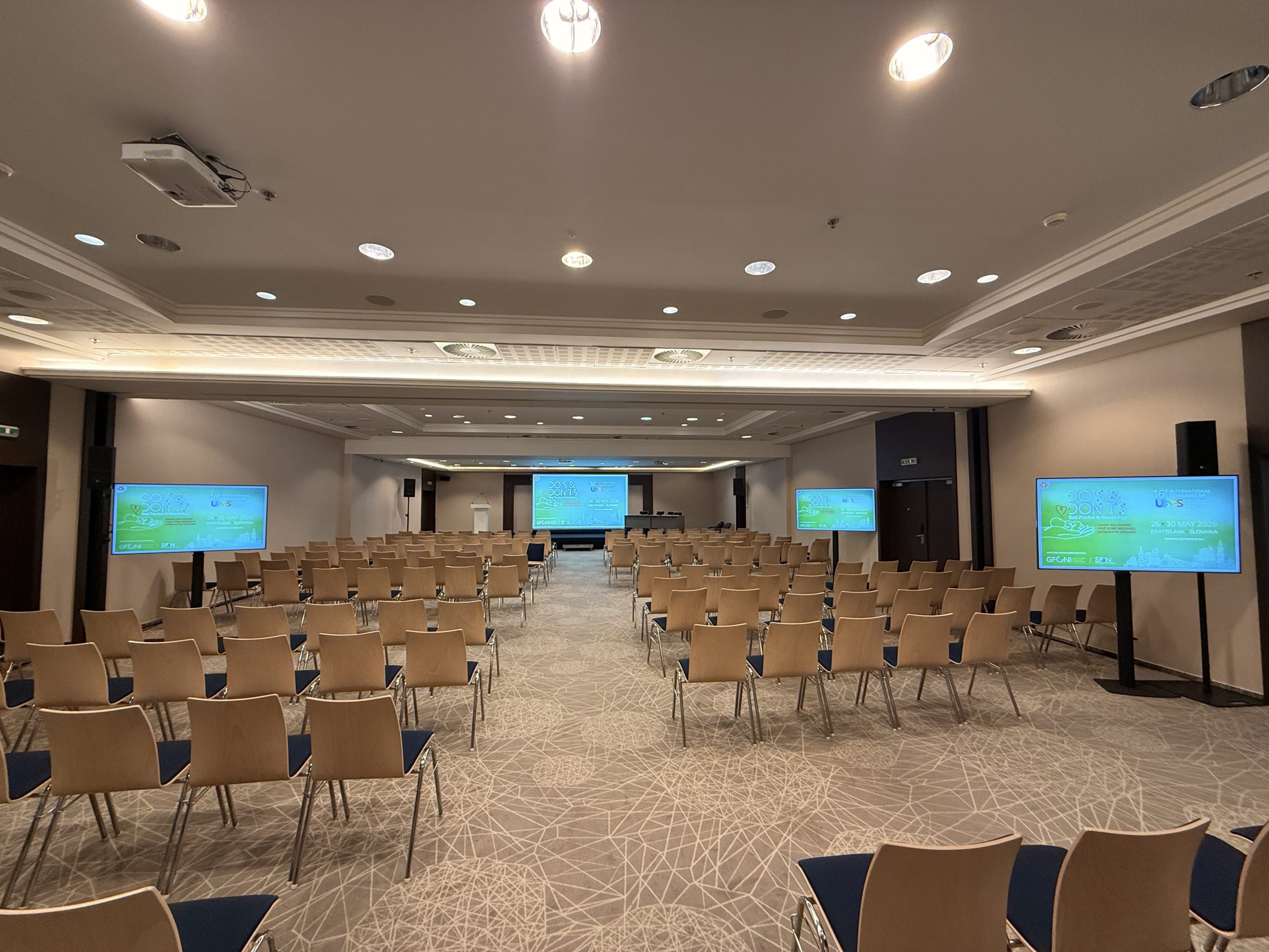 Emerge, Crown plaza, LCD (1)
