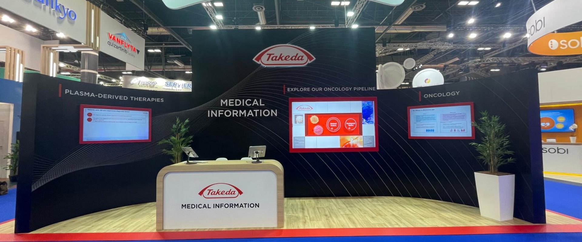 Hurricane-Takeda-vystava-Madrid-LCD screens-exhibition