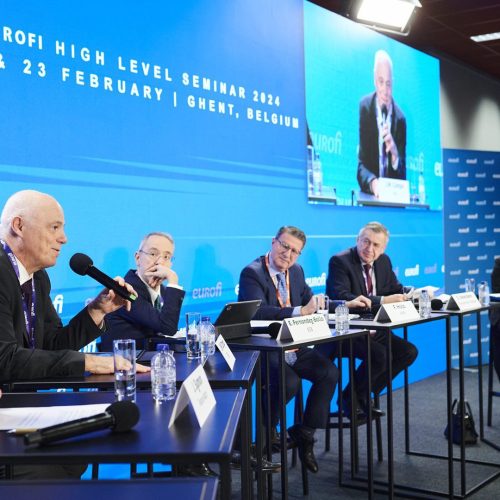 Podiumsdiskussion während des Eurofi-Seminars in Belgien.