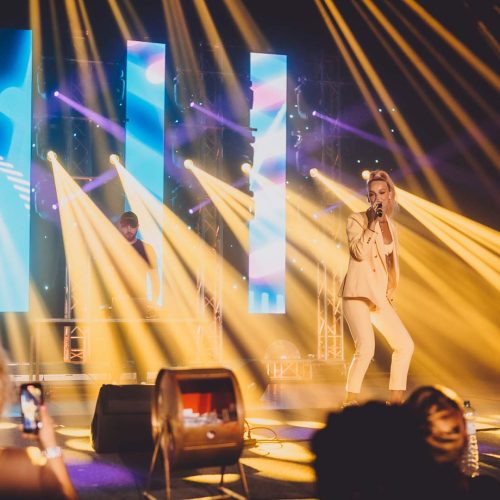 robe-pointe-ball-assistant-lighting-beam